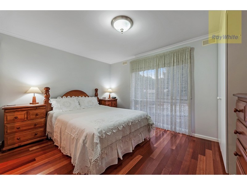 11 Sedgefield Place, Craigieburn VIC 3064