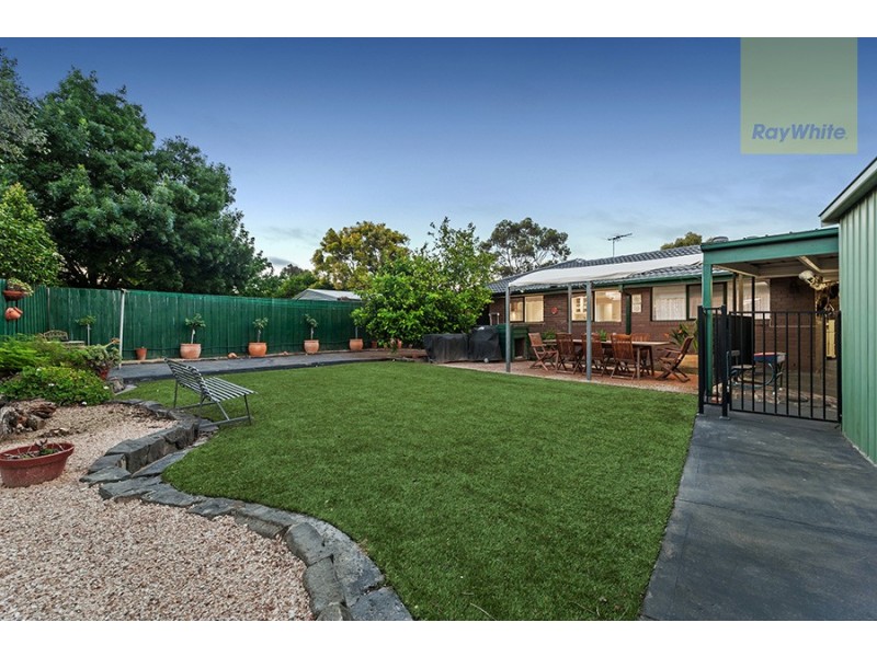 11 Sedgefield Place, Craigieburn VIC 3064