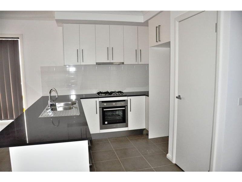 24 Black Wattle Road, Craigieburn VIC 3064