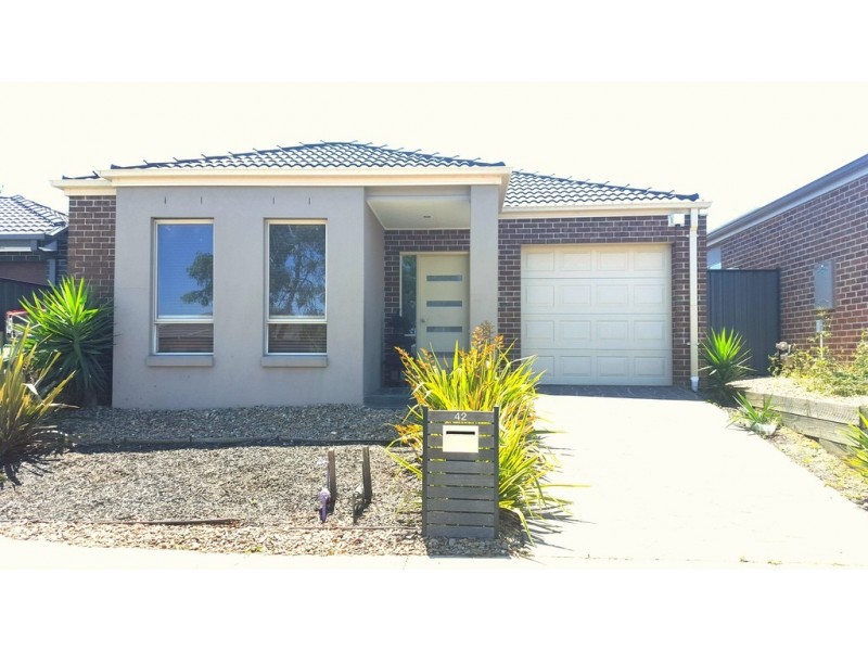 42 Kensley Circuit, Craigieburn VIC 3064