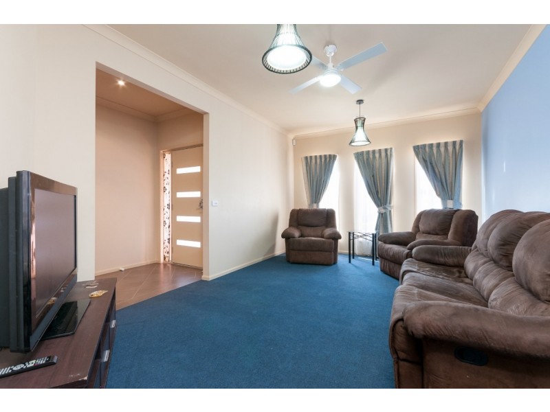 4 Houghton Court, Craigieburn VIC 3064