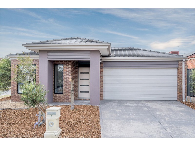 7 Pearce Way, Craigieburn VIC 3064