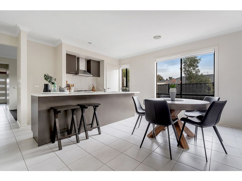 7 Pearce Way, Craigieburn VIC 3064