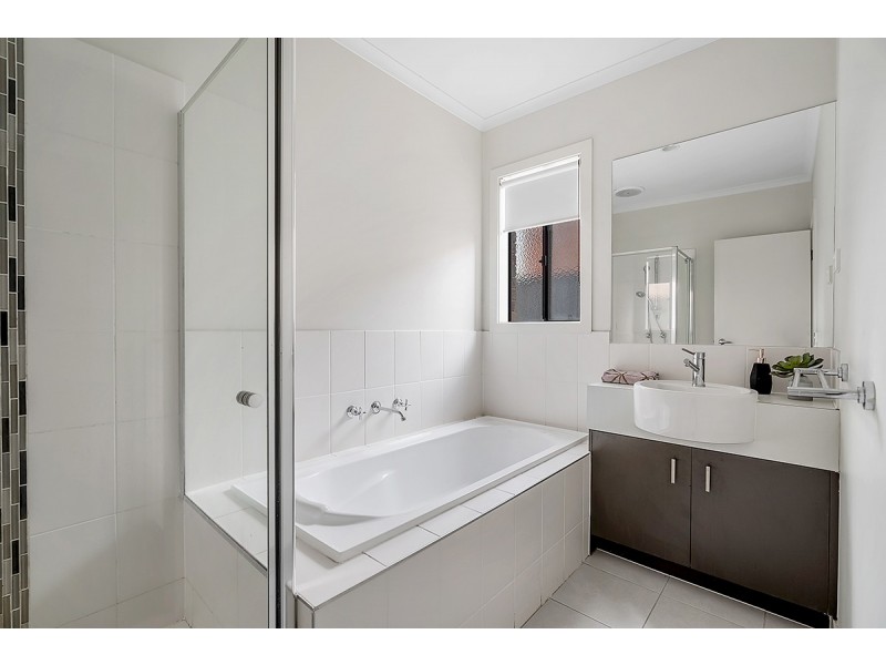 7 Pearce Way, Craigieburn VIC 3064