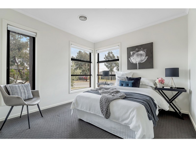 7 Pearce Way, Craigieburn VIC 3064