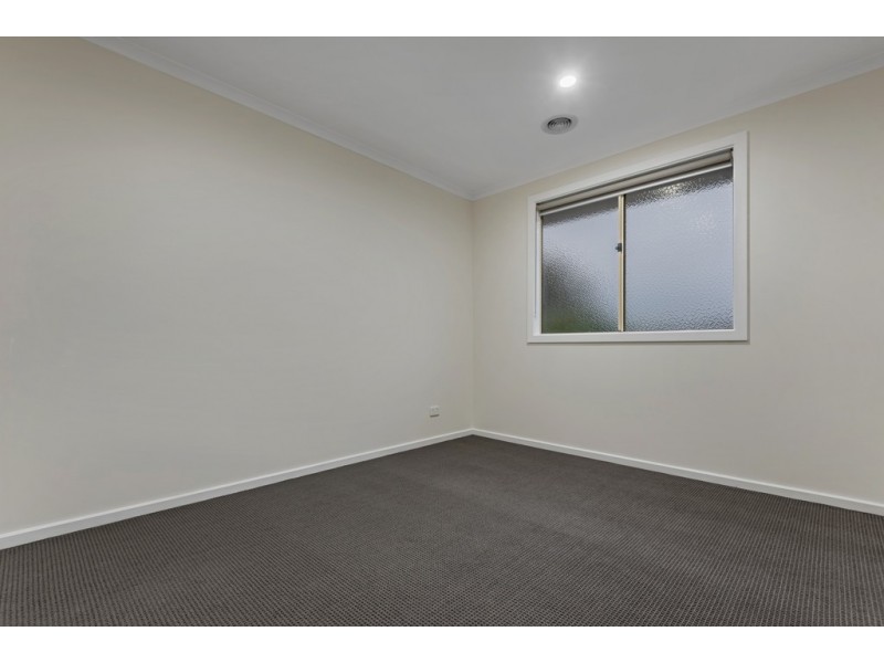 44 Highbury Circuit, Craigieburn VIC 3064