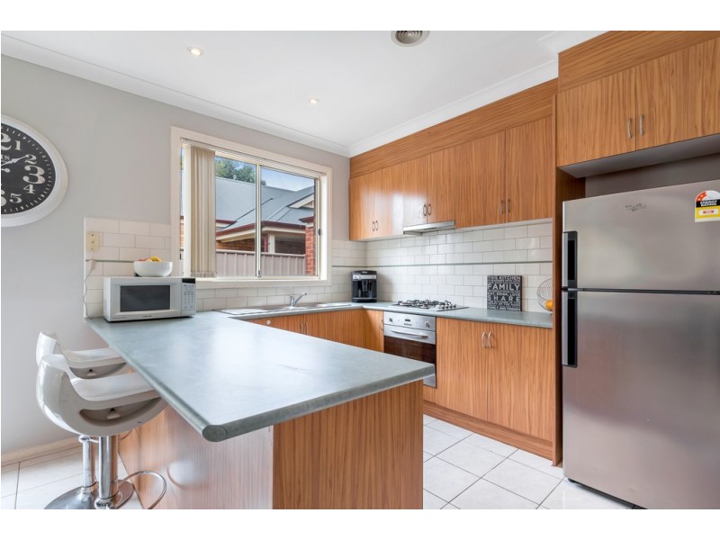 7 Bowman Glen, Craigieburn VIC 3064