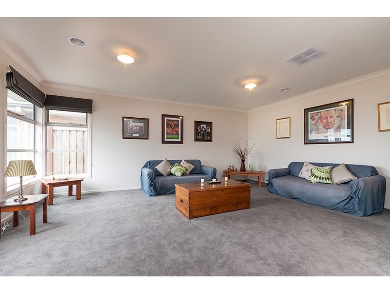 21 Lithgow Street, Beveridge VIC 3753