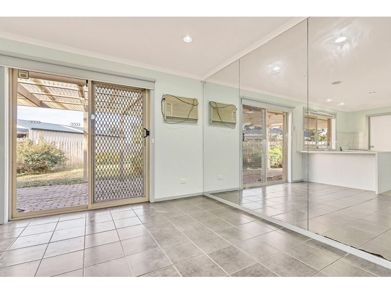 2 Lydd Court, Craigieburn VIC 3064