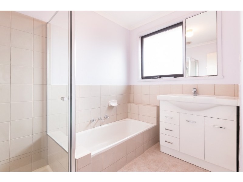 3 Dorking Court, Craigieburn VIC 3064