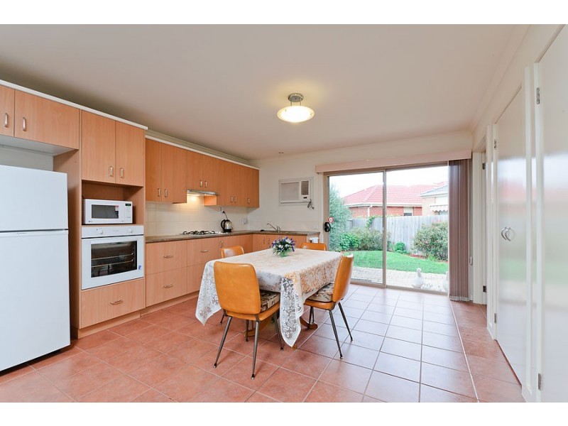 2A Wedgewood Road, Roxburgh Park VIC 3064