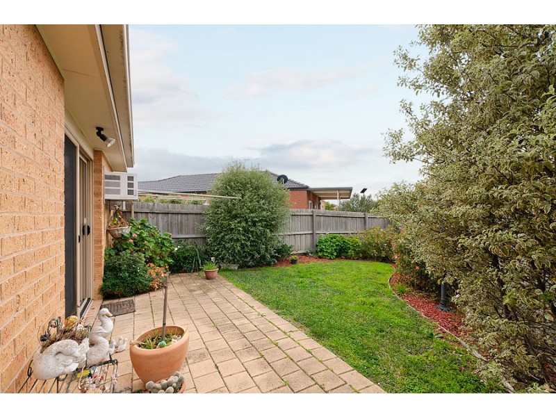 2A Wedgewood Road, Roxburgh Park VIC 3064