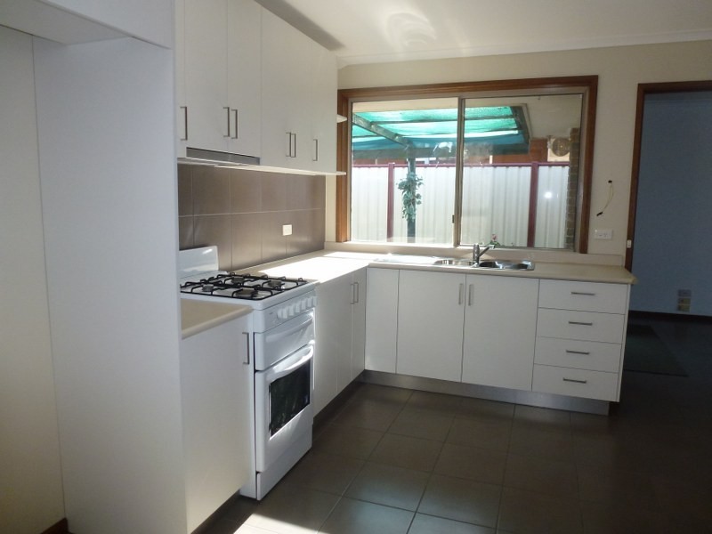 27 Redesdale Street, Meadow Heights VIC 3048