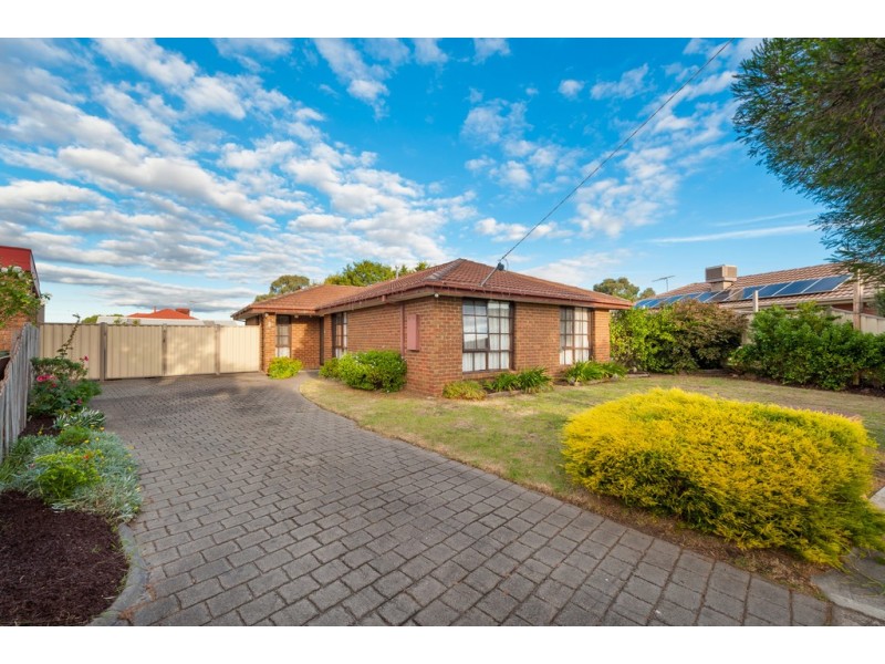 8 Ottery Court, Craigieburn VIC 3064