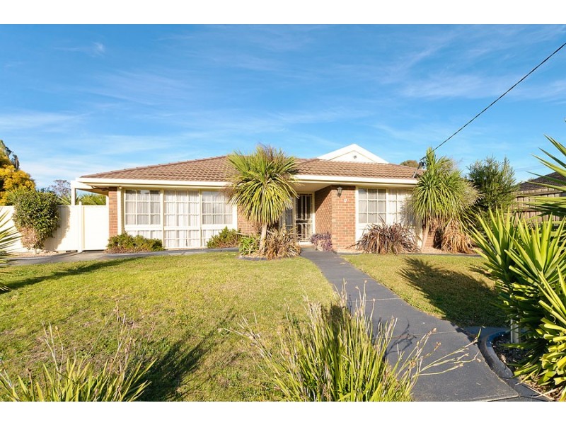 17 Axminster Drive, Craigieburn VIC 3064