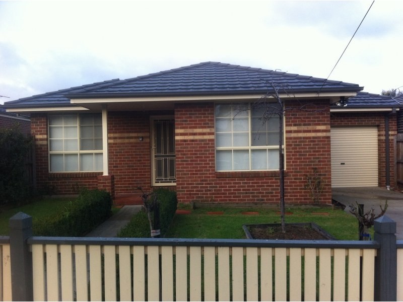 24 Walters Avenue, Airport West VIC 3042