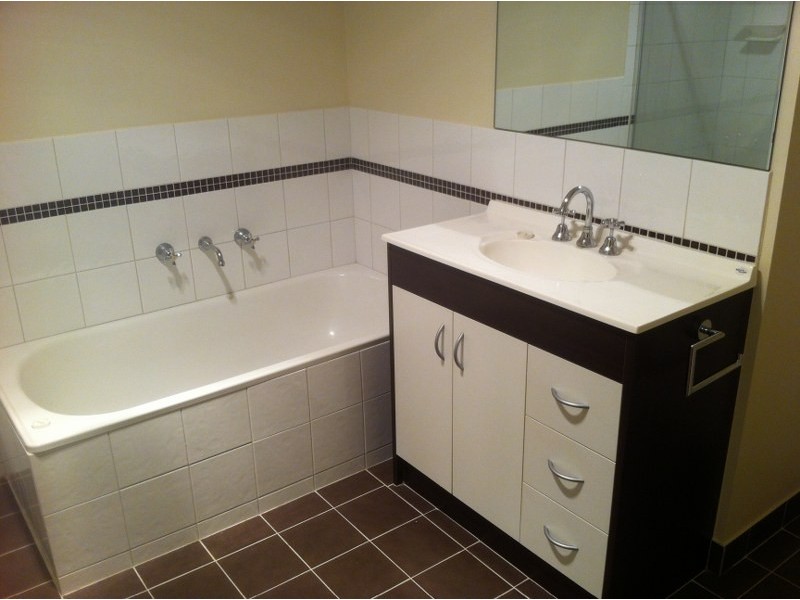 24 Walters Avenue, Airport West VIC 3042