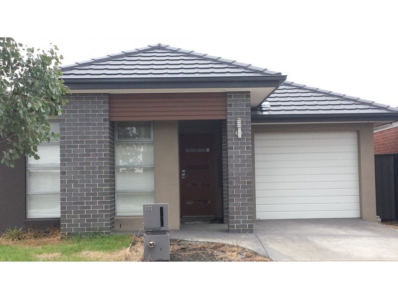 111 Gateshead Street, Craigieburn VIC 3064