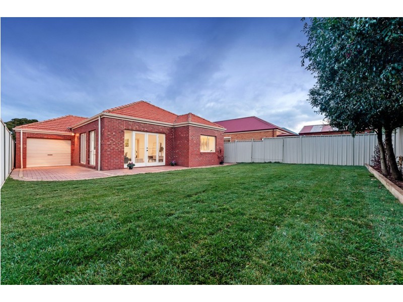 11 Eagle Court, Craigieburn VIC 3064