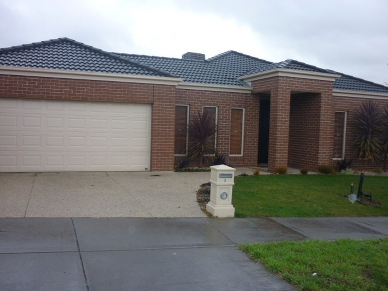 3 Reay Drive, Craigieburn VIC 3064