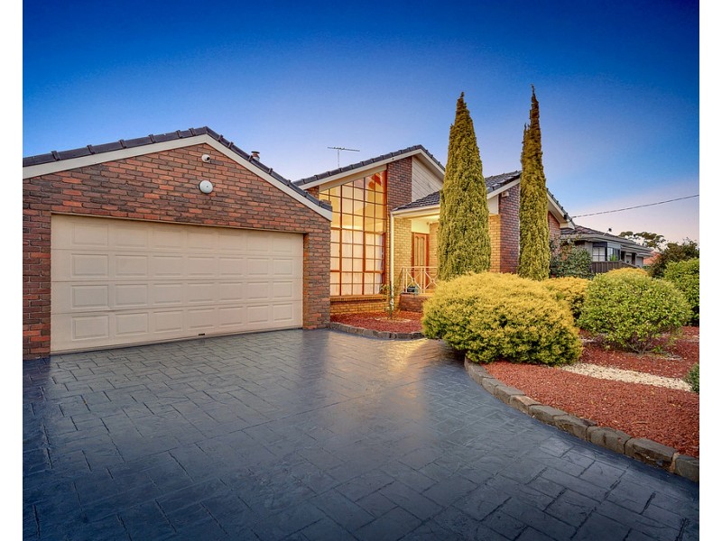 37 Amesbury Avenue, Craigieburn VIC 3064