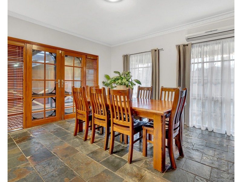 37 Amesbury Avenue, Craigieburn VIC 3064
