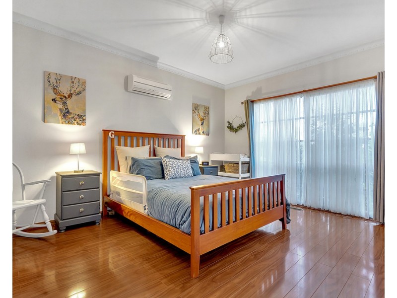 37 Amesbury Avenue, Craigieburn VIC 3064