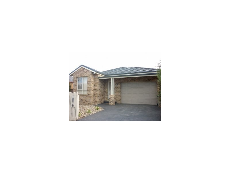 11 Lauderdale Drive, Craigieburn VIC 3064