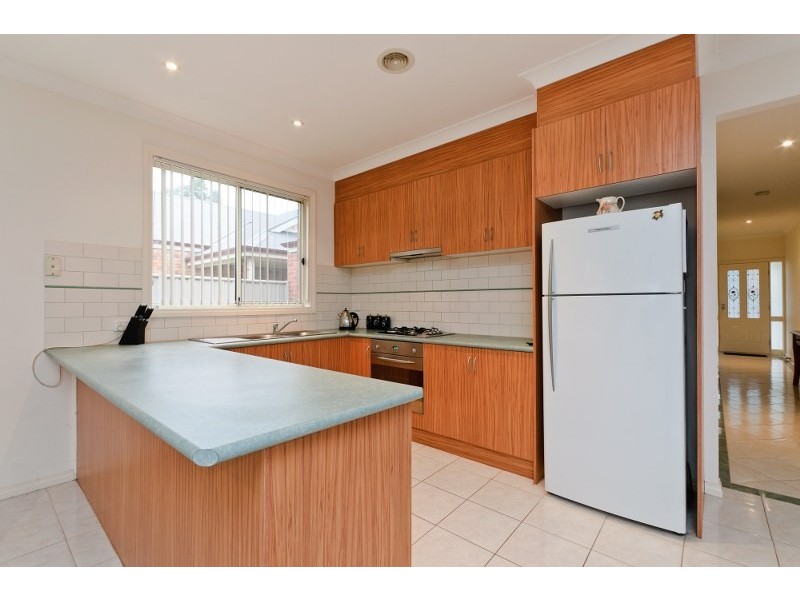 7 Bowman Glen, Craigieburn VIC 3064