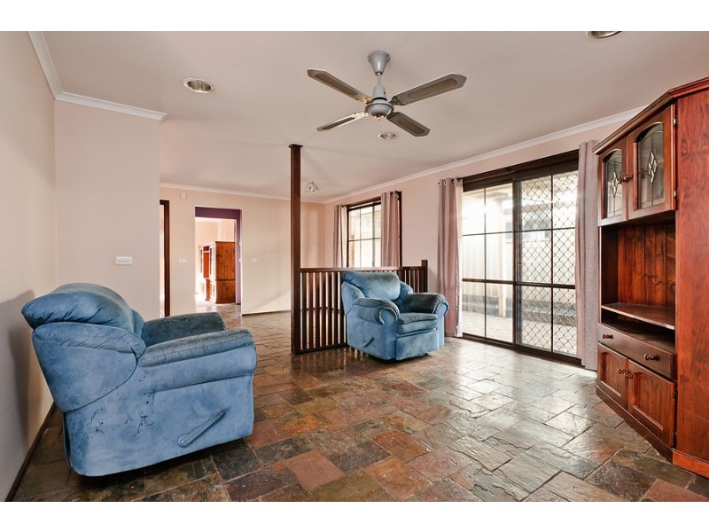 1 Falmer Place, Craigieburn VIC 3064