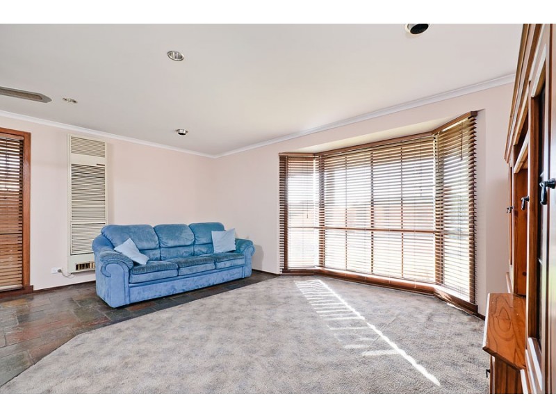 1 Falmer Place, Craigieburn VIC 3064