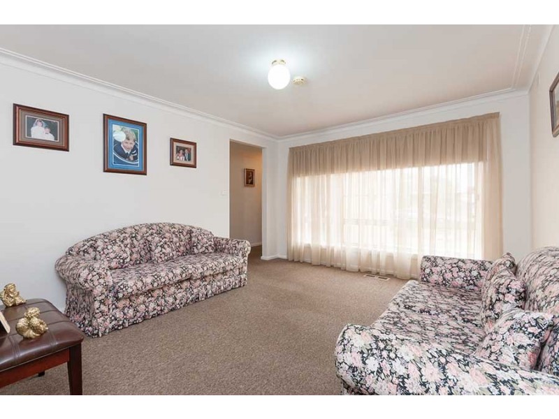34 Second Avenue, Craigieburn VIC 3064