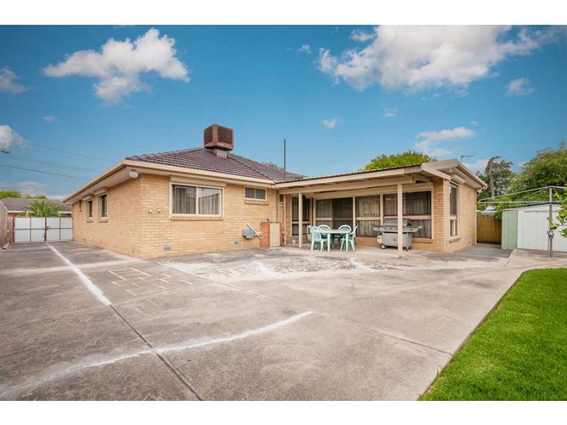 34 Second Avenue, Craigieburn VIC 3064