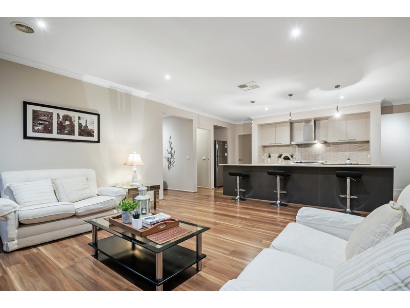 53 Cradle Mountain Drive, Craigieburn VIC 3064