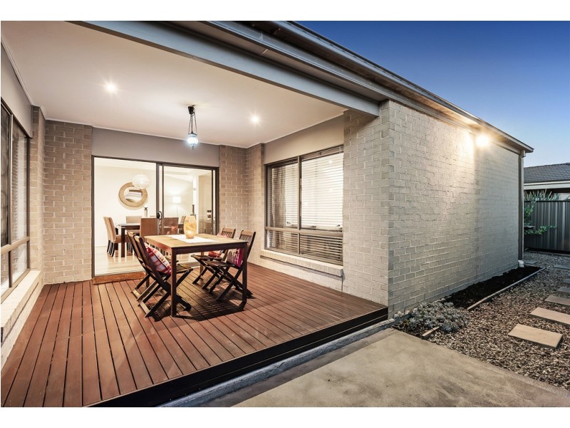 53 Cradle Mountain Drive, Craigieburn VIC 3064