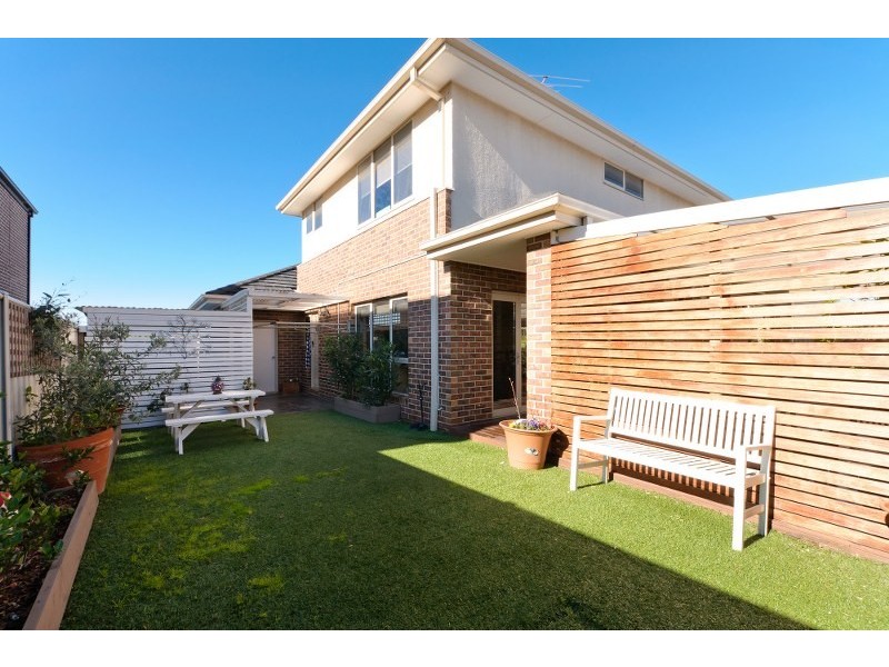 25 Long Island Circuit, Craigieburn VIC 3064