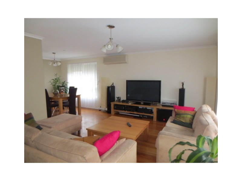 1 Valley Court, Craigieburn VIC 3064