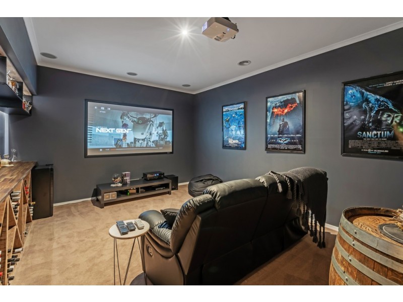 10 Glengarry Place, Craigieburn VIC 3064