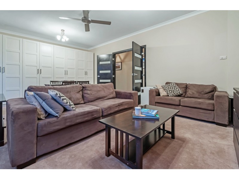 10 Glengarry Place, Craigieburn VIC 3064