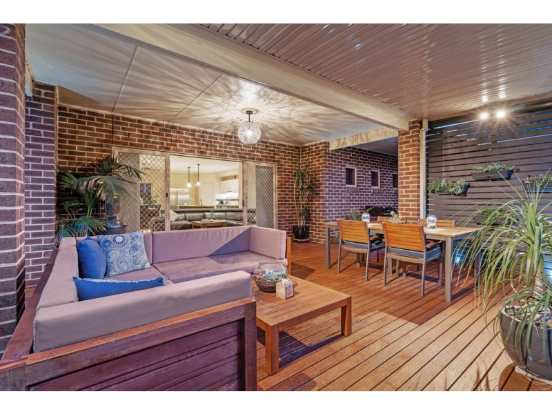 10 Glengarry Place, Craigieburn VIC 3064