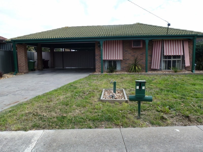 27 Farnborough Avenue, Craigieburn VIC 3064