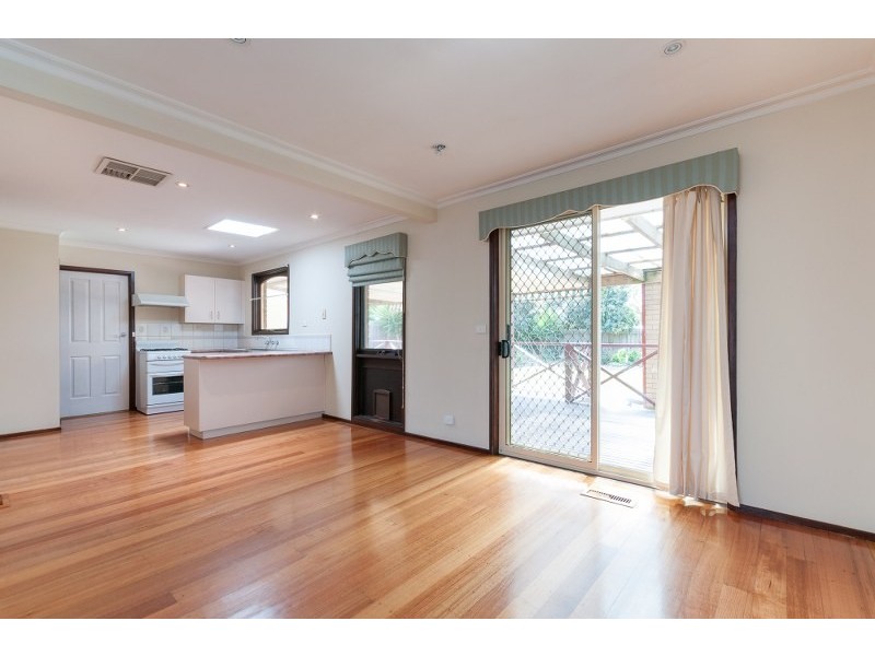 30 Wattleglen Street, Craigieburn VIC 3064