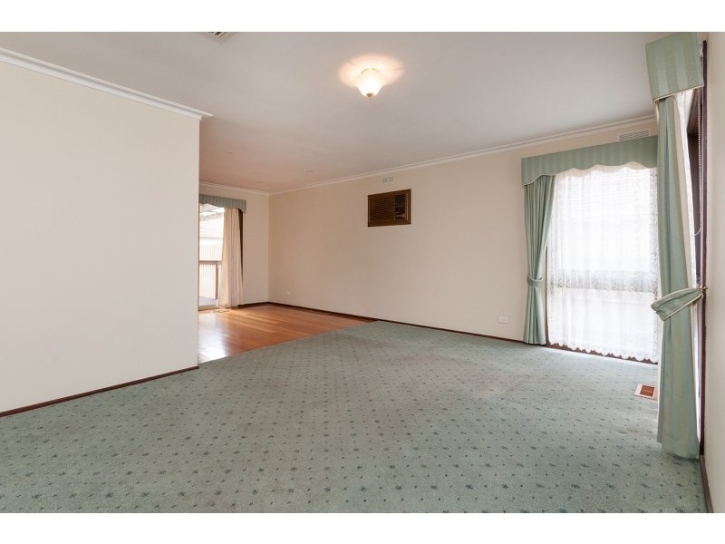 30 Wattleglen Street, Craigieburn VIC 3064