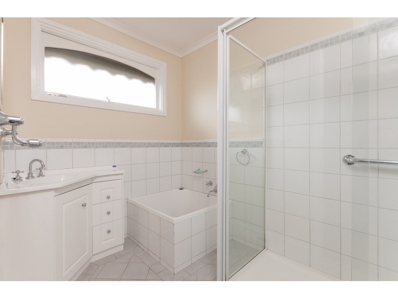 30 Wattleglen Street, Craigieburn VIC 3064