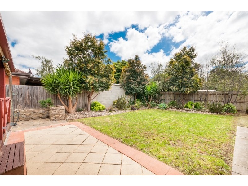30 Wattleglen Street, Craigieburn VIC 3064