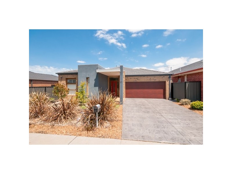 51 Ardsley Circuit, Craigieburn VIC 3064