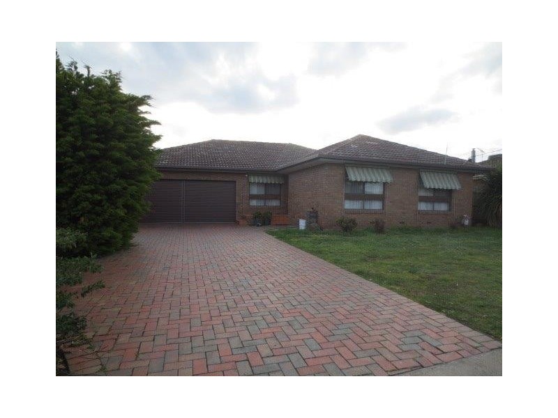 3 Brampton Close, Craigieburn VIC 3064