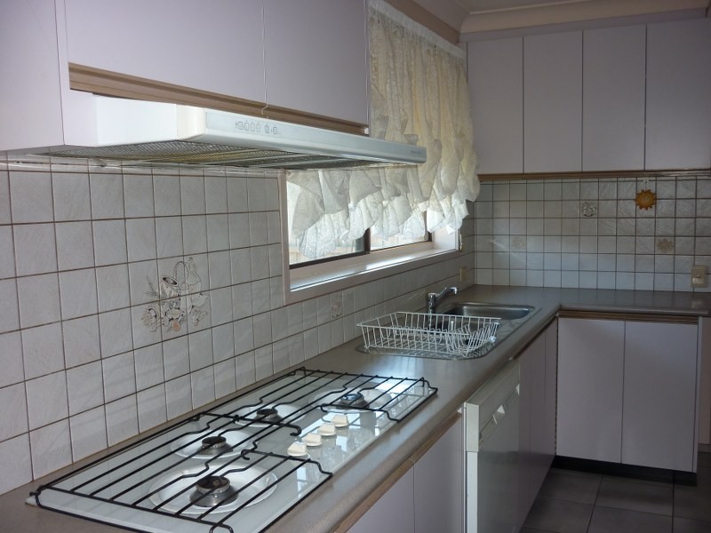 3 Brampton Close, Craigieburn VIC 3064