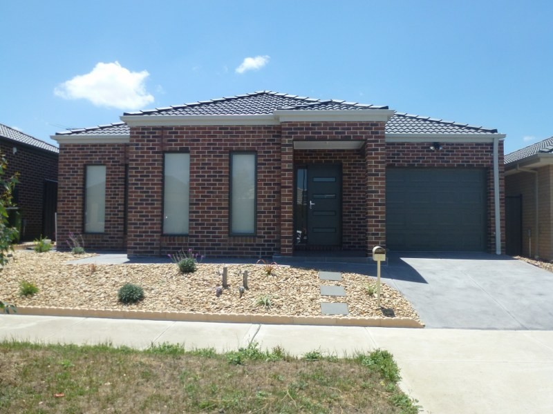 14 Wattletree Street, Craigieburn VIC 3064