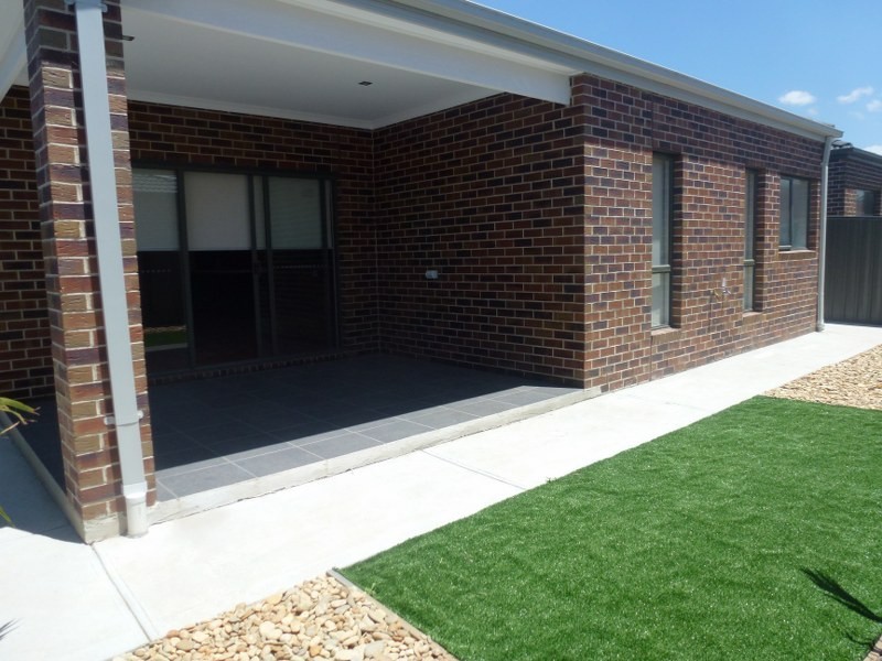 14 Wattletree Street, Craigieburn VIC 3064